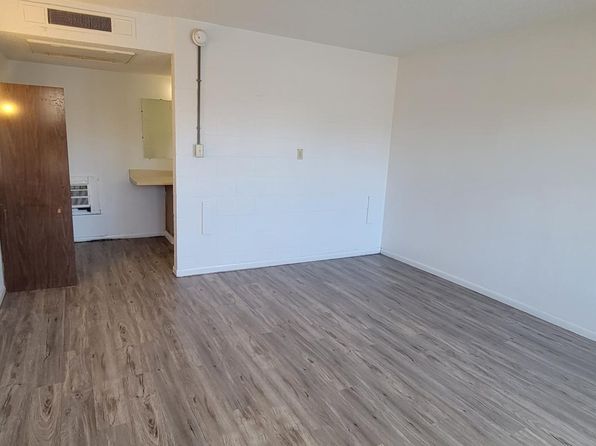 112 E Cherry St Unit 104