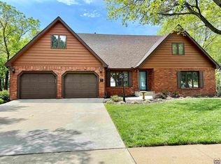 6237 SW 23rd St, Topeka, KS 66614