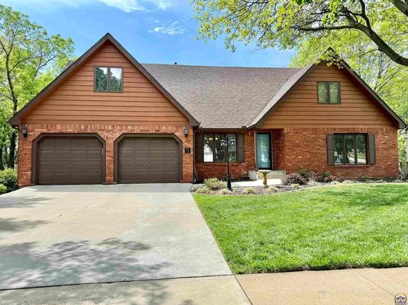6237 SW 23rd St, Topeka, KS 66614
