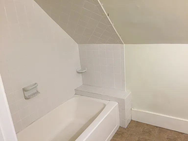 3rd floor bathroom