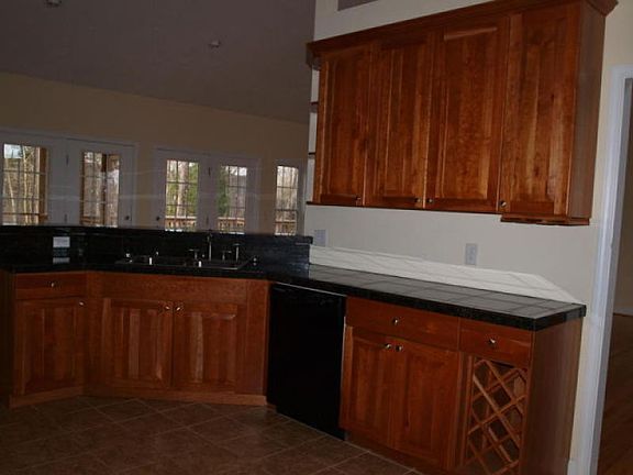 5th image of 40 Middlecreek Ct