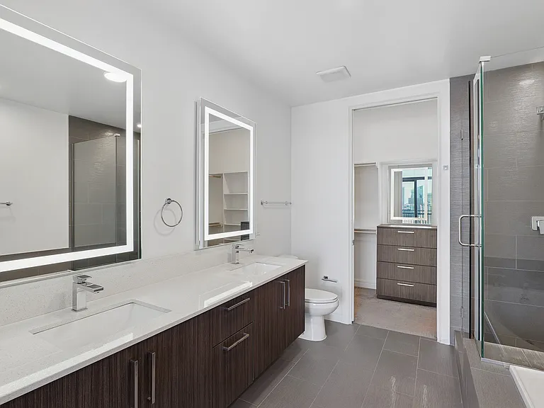Luminary_EXT_Feature_1BedA15_Bathroom_Jan2026