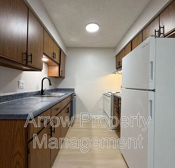 2323 T St #3 — Photo 1