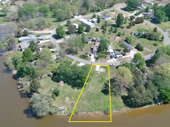 3394 Rothshire Cir, North Vernon, IN 47265