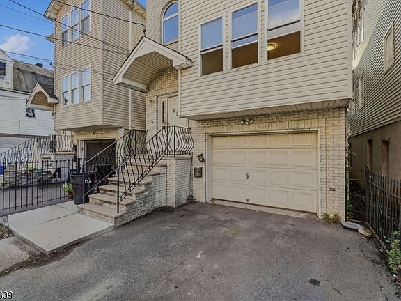 4th image of 629 S 18Th St