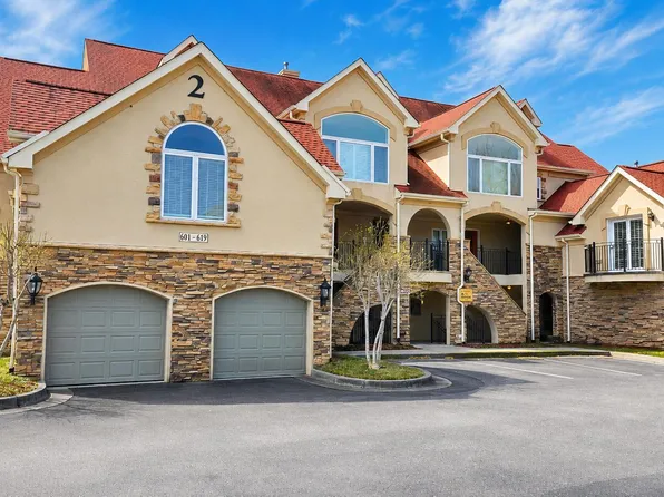 615 River Place Way #B304, Sevierville, TN 37862