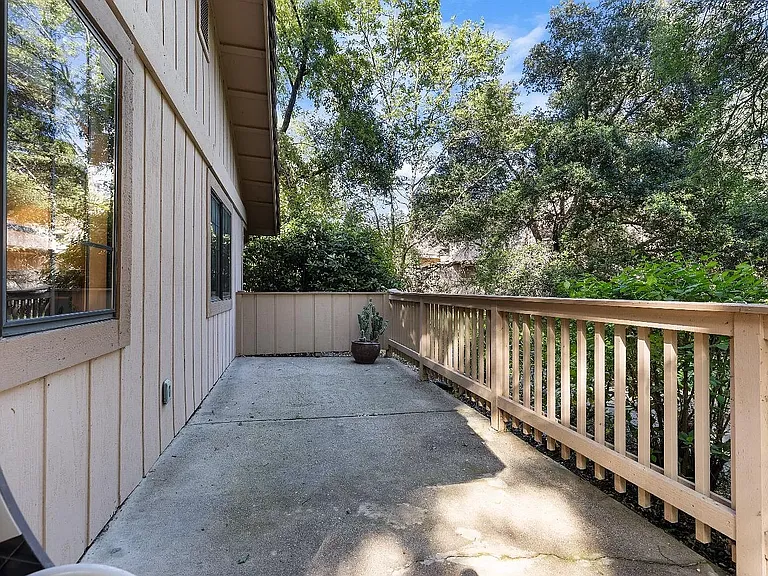 7405 Black Tree Ln — Photo 6