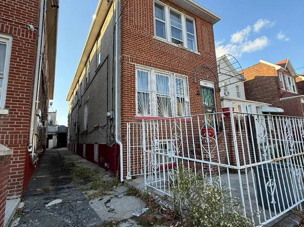 162 East 40th Street image 3 of 10