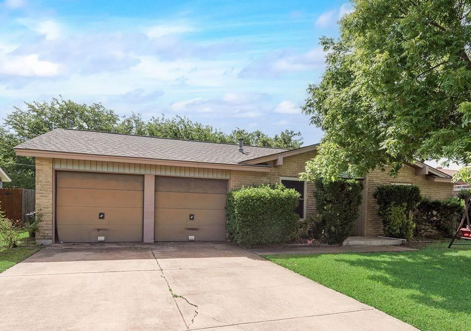 6536 Wakefield Road, North Richland Hills, Texas 76182 — Photo 2