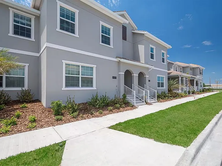 4909 Windermere Ave — Photo 2