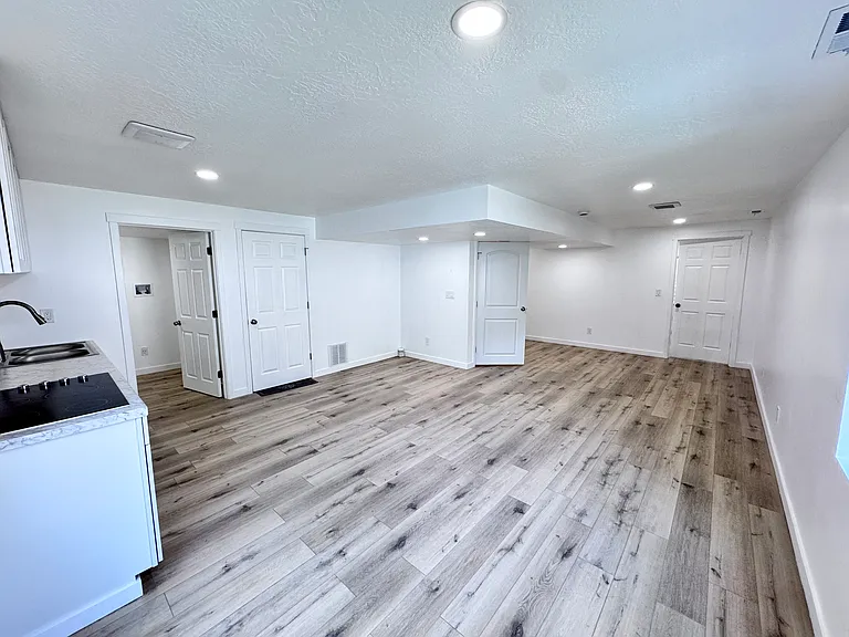 12339 S Remy Rd — Photo 22