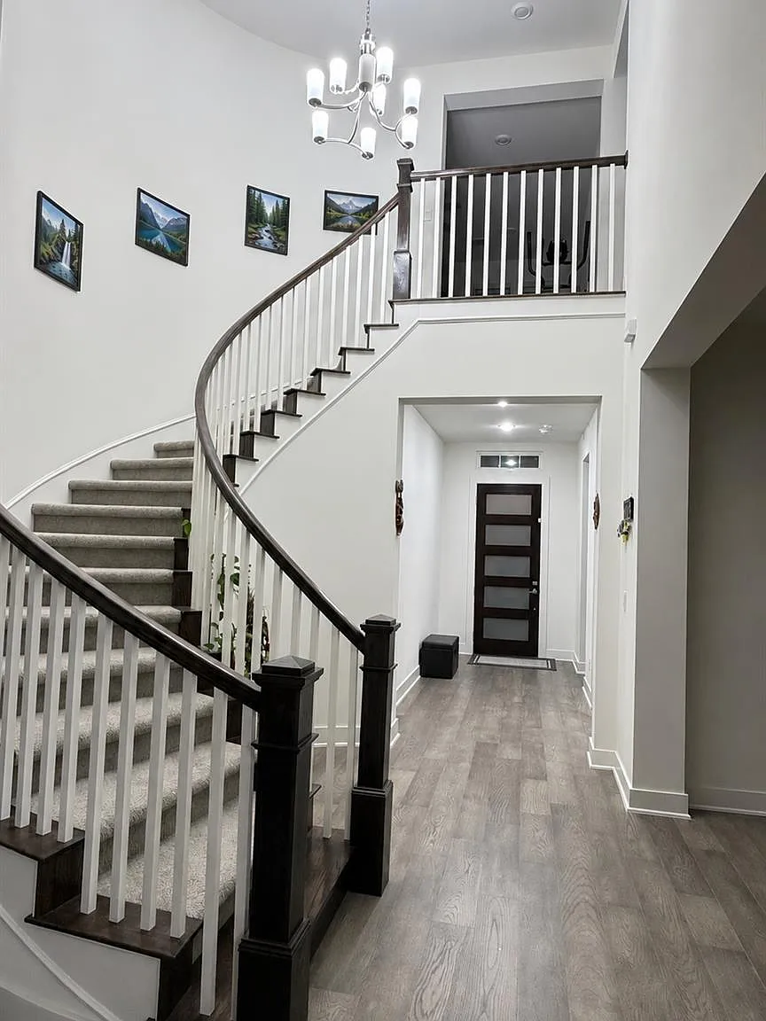 4 bed, 3.0 bath, 3186 sqft, $3,700 — Photo 3