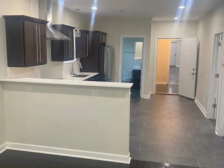 4064 Washington St #1 — Photo 5