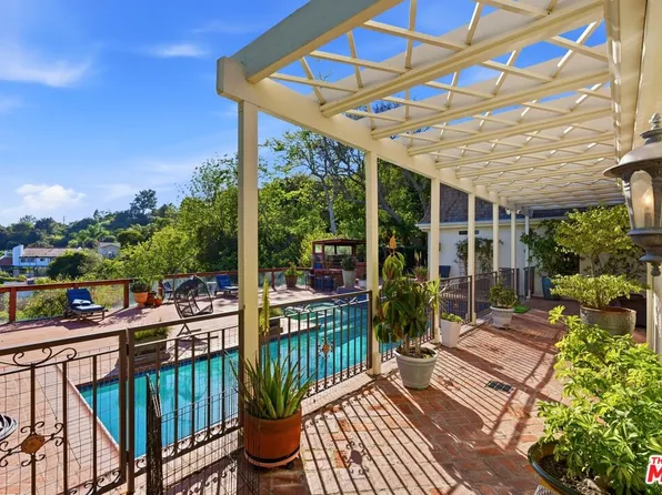 9820 Gloucester Dr, Beverly Hills, CA 90210