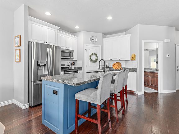 4th image of 1821 W 795 S