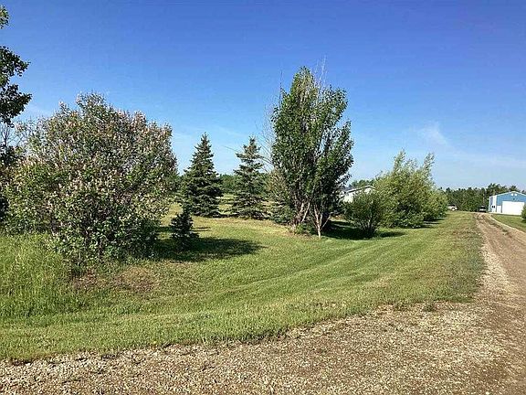 3rd image of 70104 N 230 Range Rd