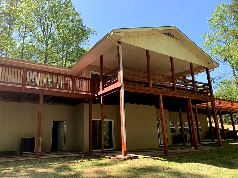 1615 Oklahoma Dr — Photo 22