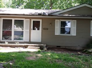 2512 S Meadowbrook Ave, Springfield, MO 65807