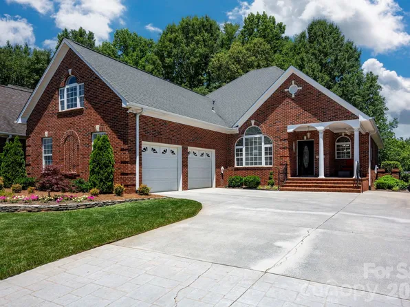 1256 Kennett Ave, Gastonia, NC 28054