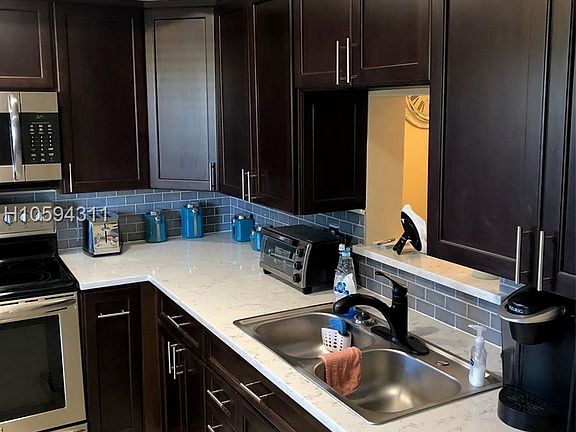 3rd image of 2502 Antigua Ter APT C3