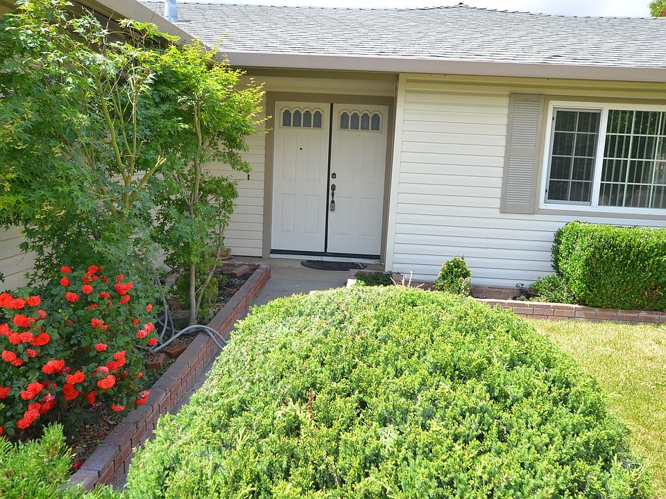 1st image of 3916 Thornhill Dr