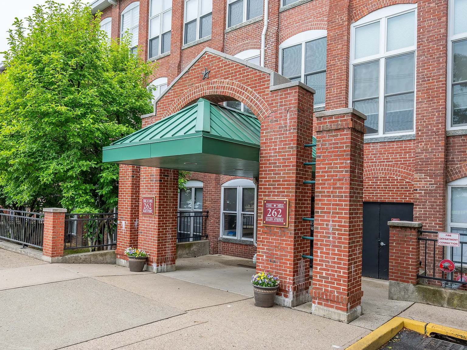 2 bed, $3,700 — Photo 2