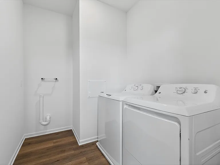 15732 Showdown Rd — Photo 37