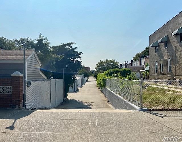 2nd image of 133-29 85th St
