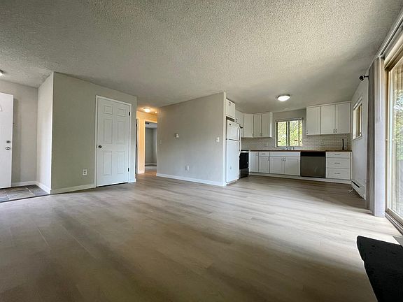 3rd image of 2715 S 256th Pl APT A