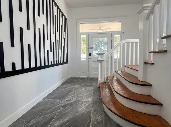 312 W 37th St #B, Savannah, GA 31401