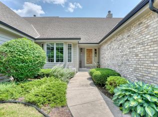 500 McPride Ln #B, Brookfield, WI 53045