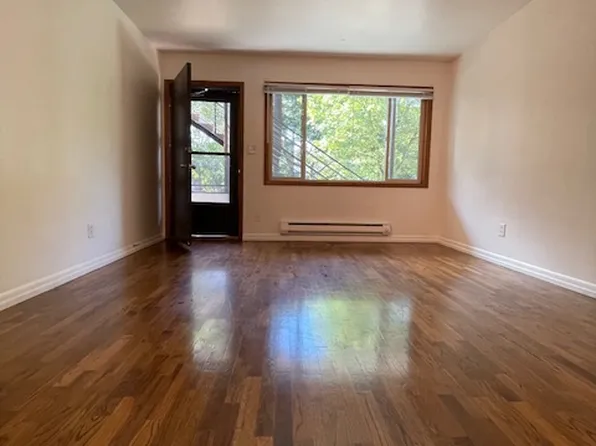3202 S Edmunds St #4, Seattle, WA 98118