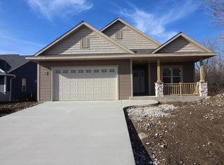 522 Calvin LANE, Racine, WI 53406