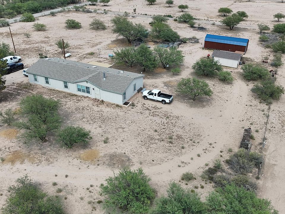 1st image of 1085 W Possum Ln