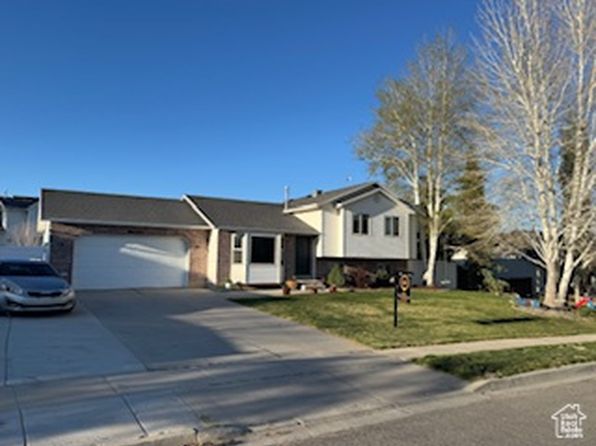 18528 W Jefferson Ave, Cedar Valley, UT 84013