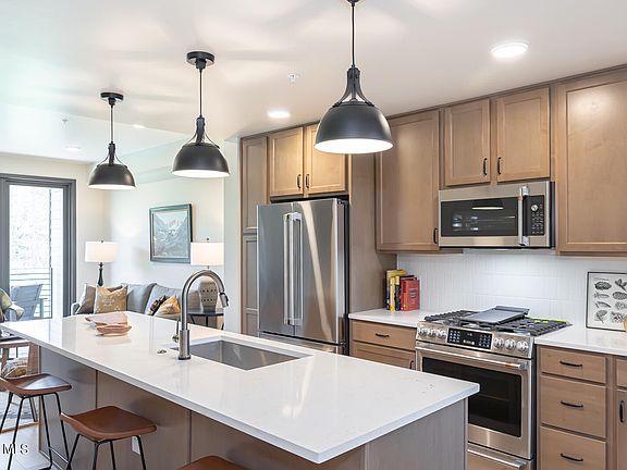 5th image of 720 BAKER Drive #209