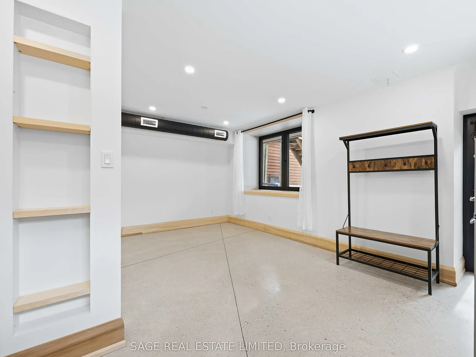 1 bed, $2,400 — Photo 3