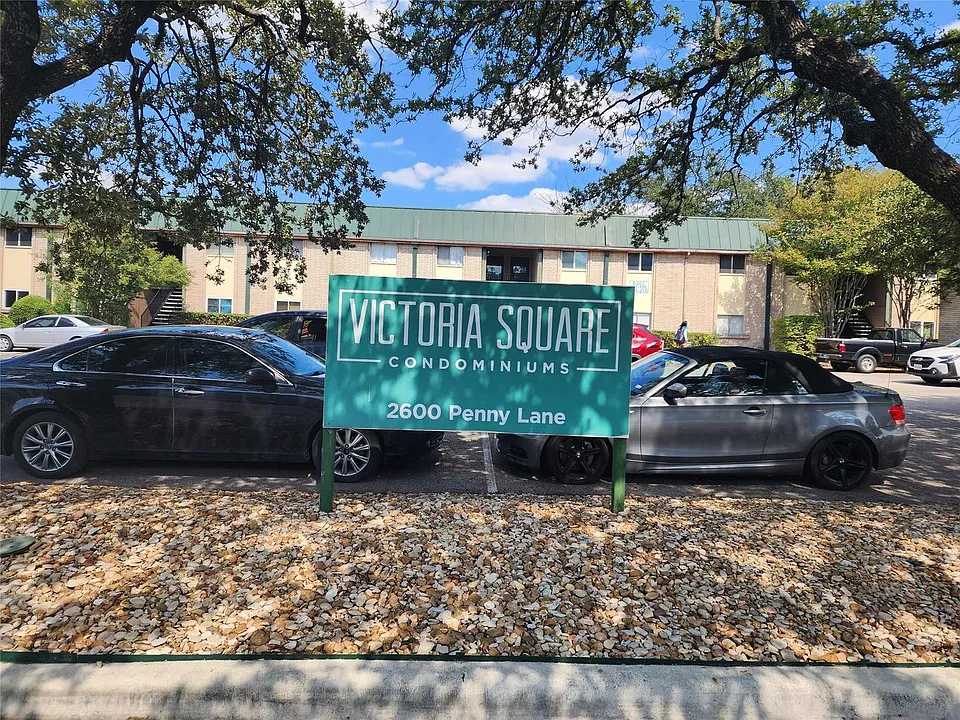 2600 Penny Ln #116