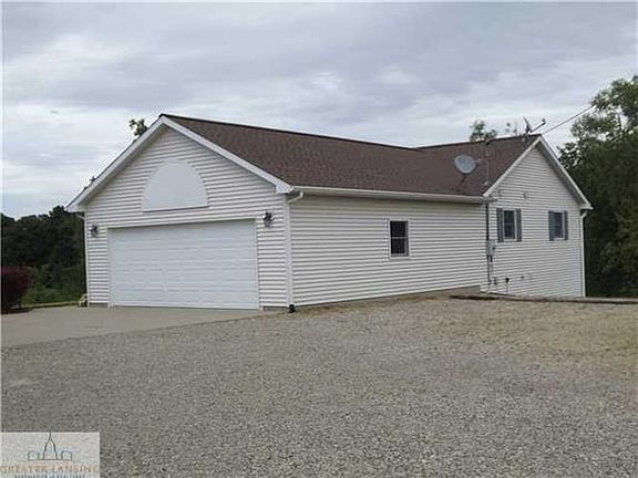 3rd image of 1055 E Broadway Hwy