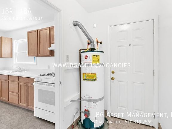 5th image of 2558 Grant Ave