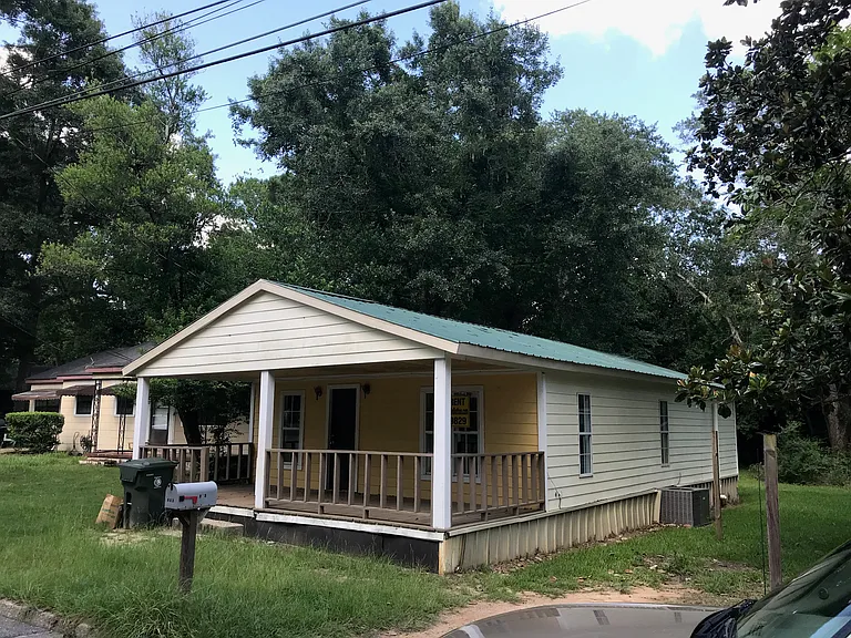 603 Moates St — Photo 1