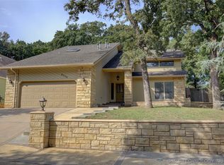 9718 S Lakewood Pl, Tulsa, OK 74137