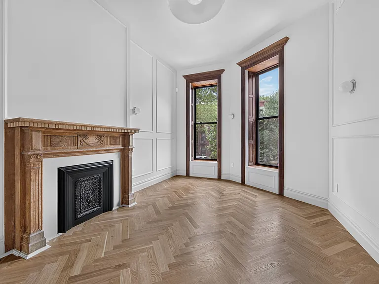 552 Macon St #2 — Photo 22