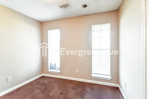 2724 Van Der Veer Dr Photo 1