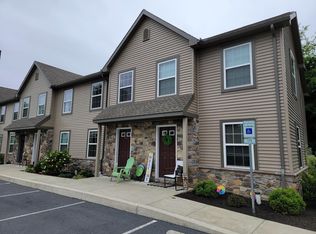 255 Clay School Rd APT 102, Ephrata, PA 17522