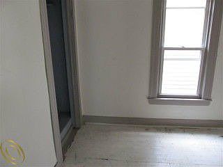 3rd image of 72 E Rockwood St