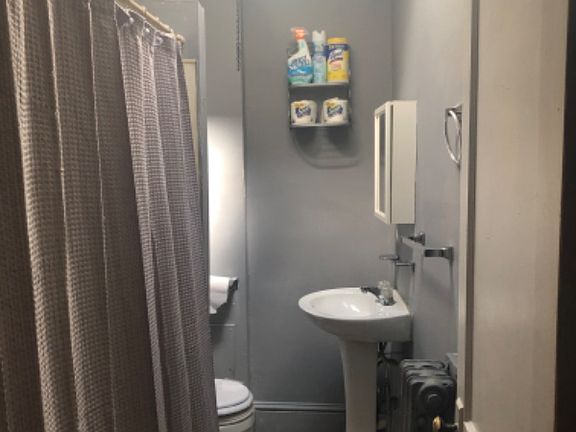 4th image of 300 Marydell Rd #1