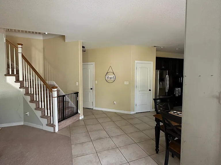 501 King Ct — Photo 36
