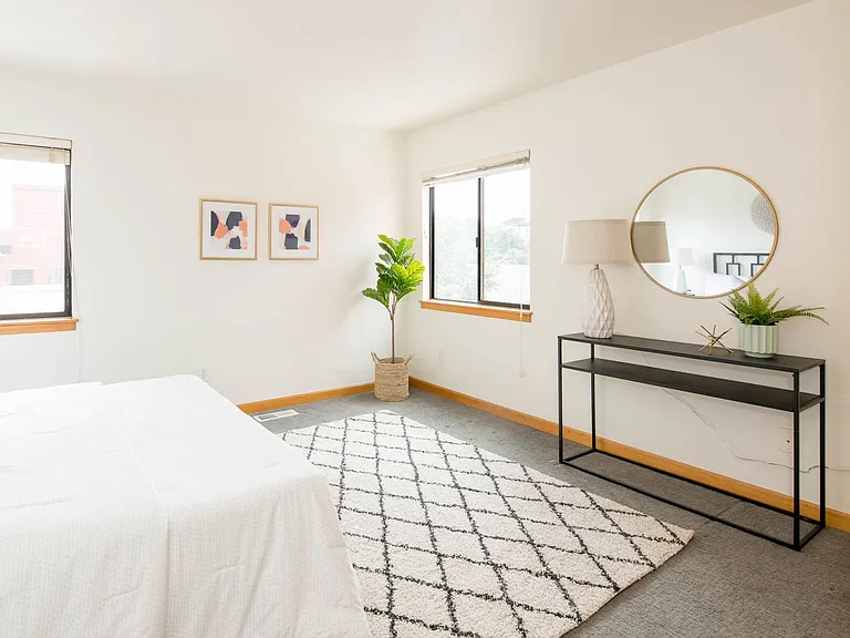 930 NW Naito Pkwy #K14 — Photo 14