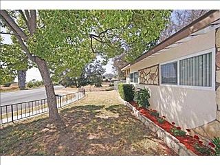 3rd image of 555 Cadman St